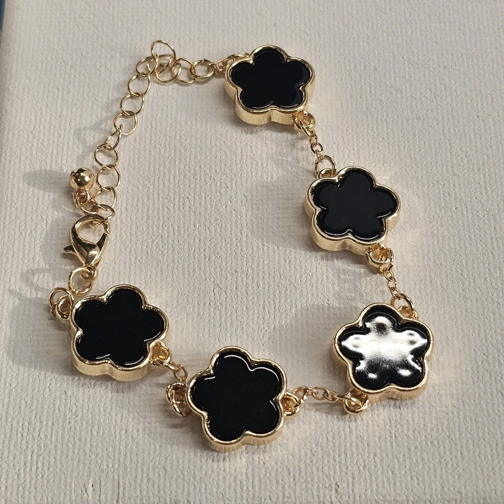 Bohemian Clover Black Gold Fashion Charm Bracelet
